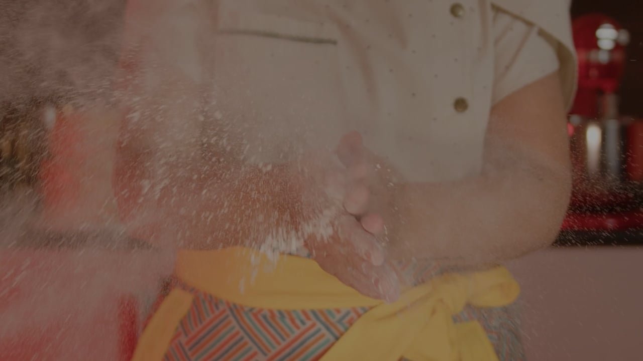 Food and product frame from the Sra Brigadeiro promotional film